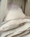 Pre-filled cotton muslin quilt set for girls' bedrooms in Adeline print