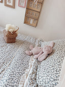 Blue Daisy Quilt Set